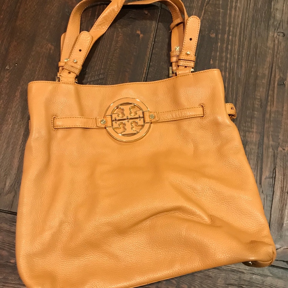Tory Burch purse